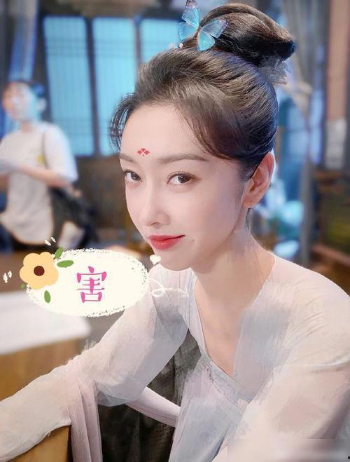 娱乐圈八卦吃瓜爆料成毅,娱乐圈风云再起，揭秘吃瓜背后的真相